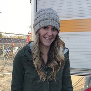 Meet your Posher, Kendra